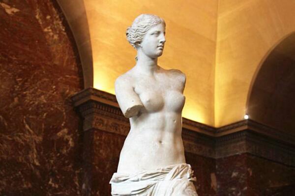 m88体育app下载世界十大女性雕像维纳斯女神像第一创作于公元前5世纪(图3)